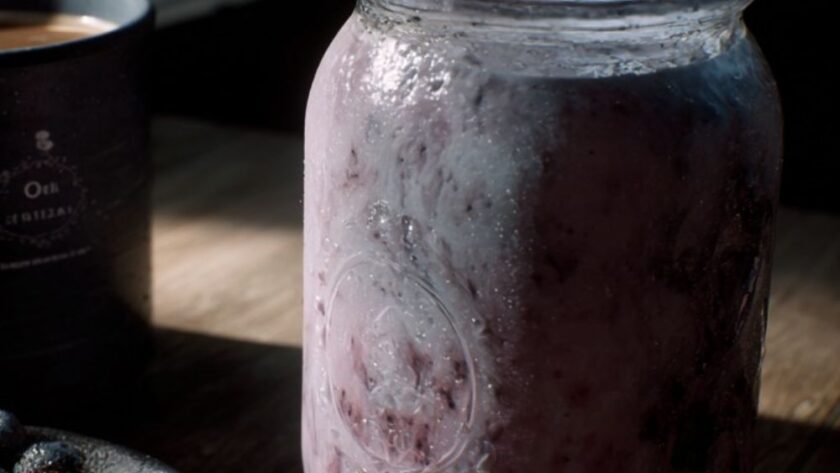 The Activator® Recovery Blueberry Strawberry