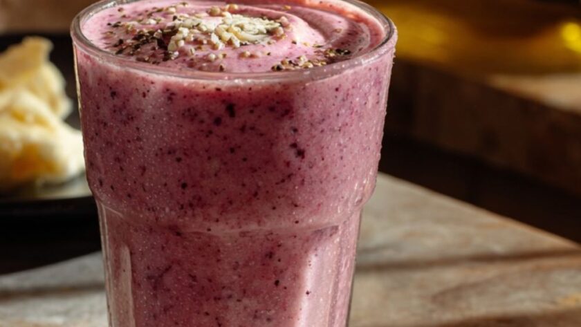 Smoothie King The Hulk™ Strawberry